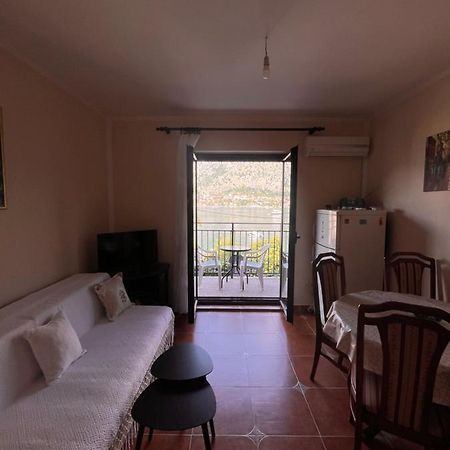 Apartment With Sea View Kotor Exterior photo